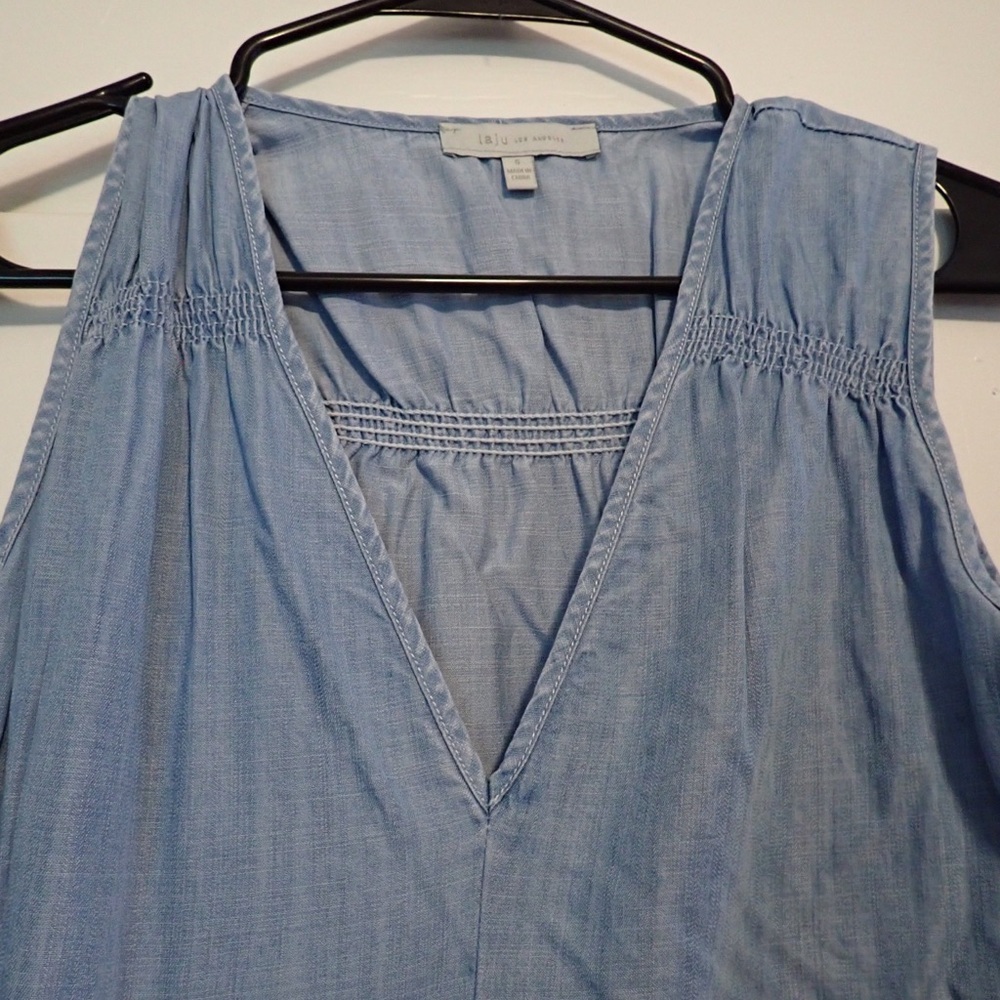 laju Los Angeles Light Blue Sleeveless Smocked Denim Top